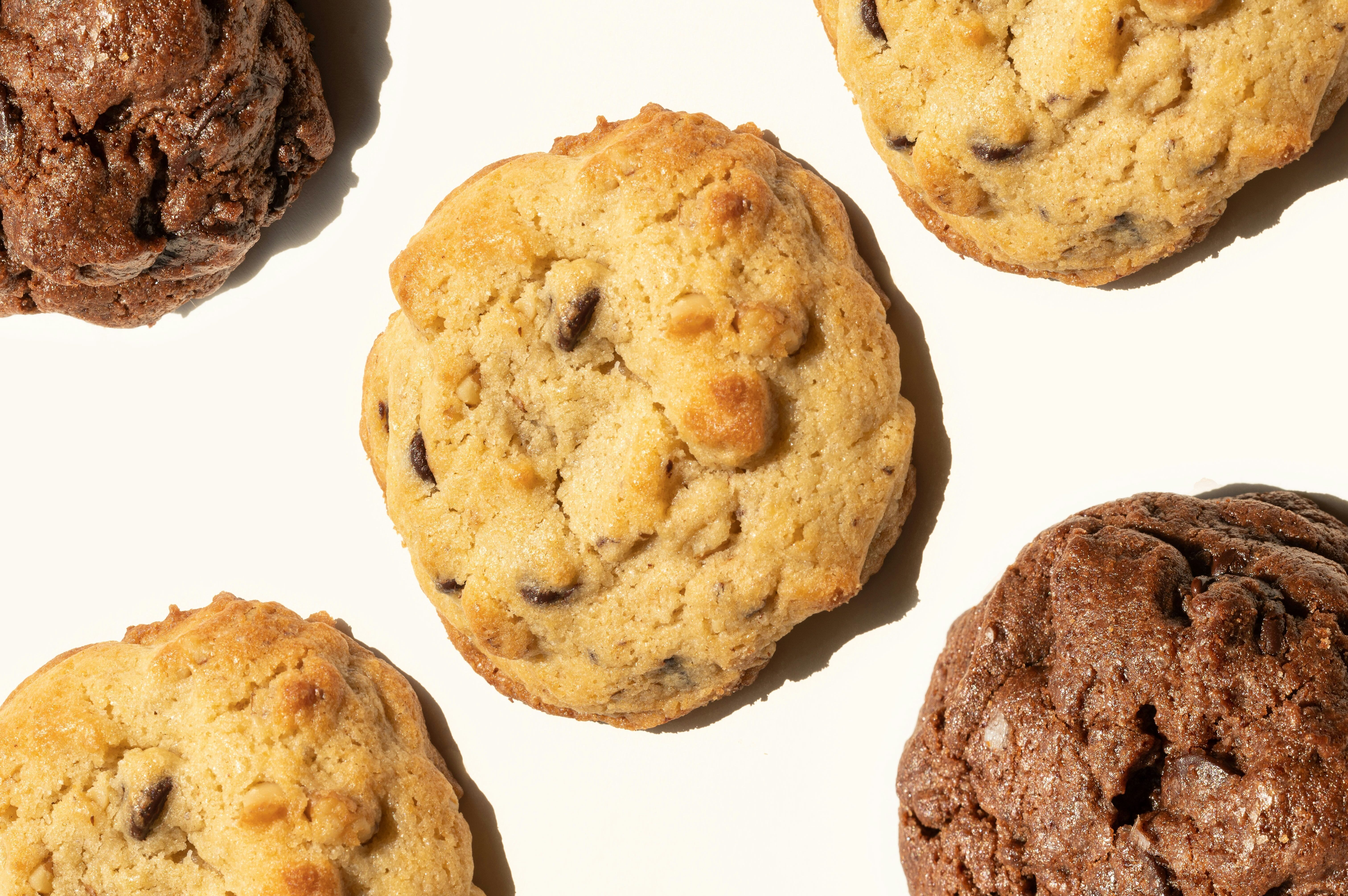 Girl with red hat 4 Mh3 Ajljek Q unsplash