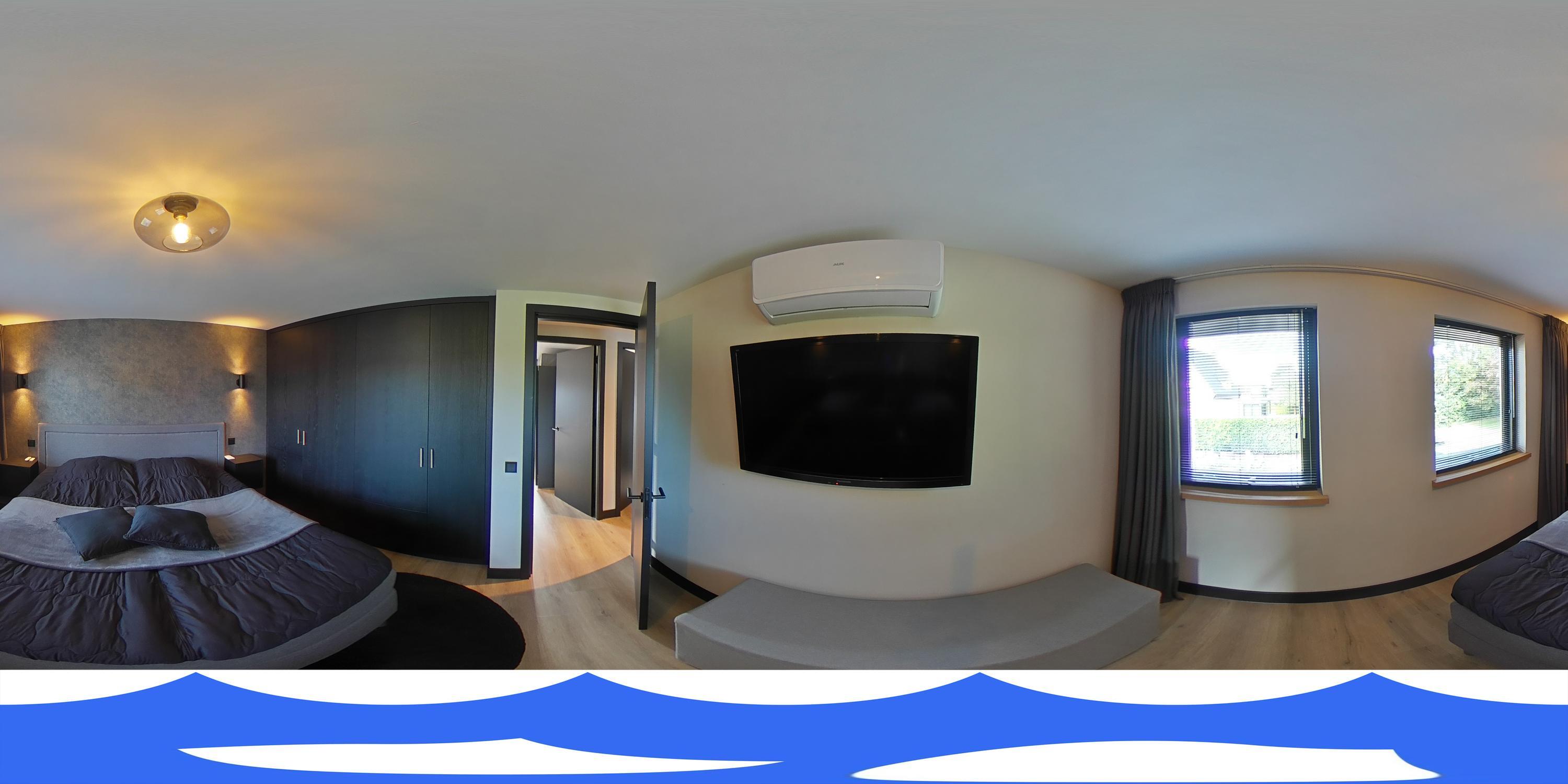 360