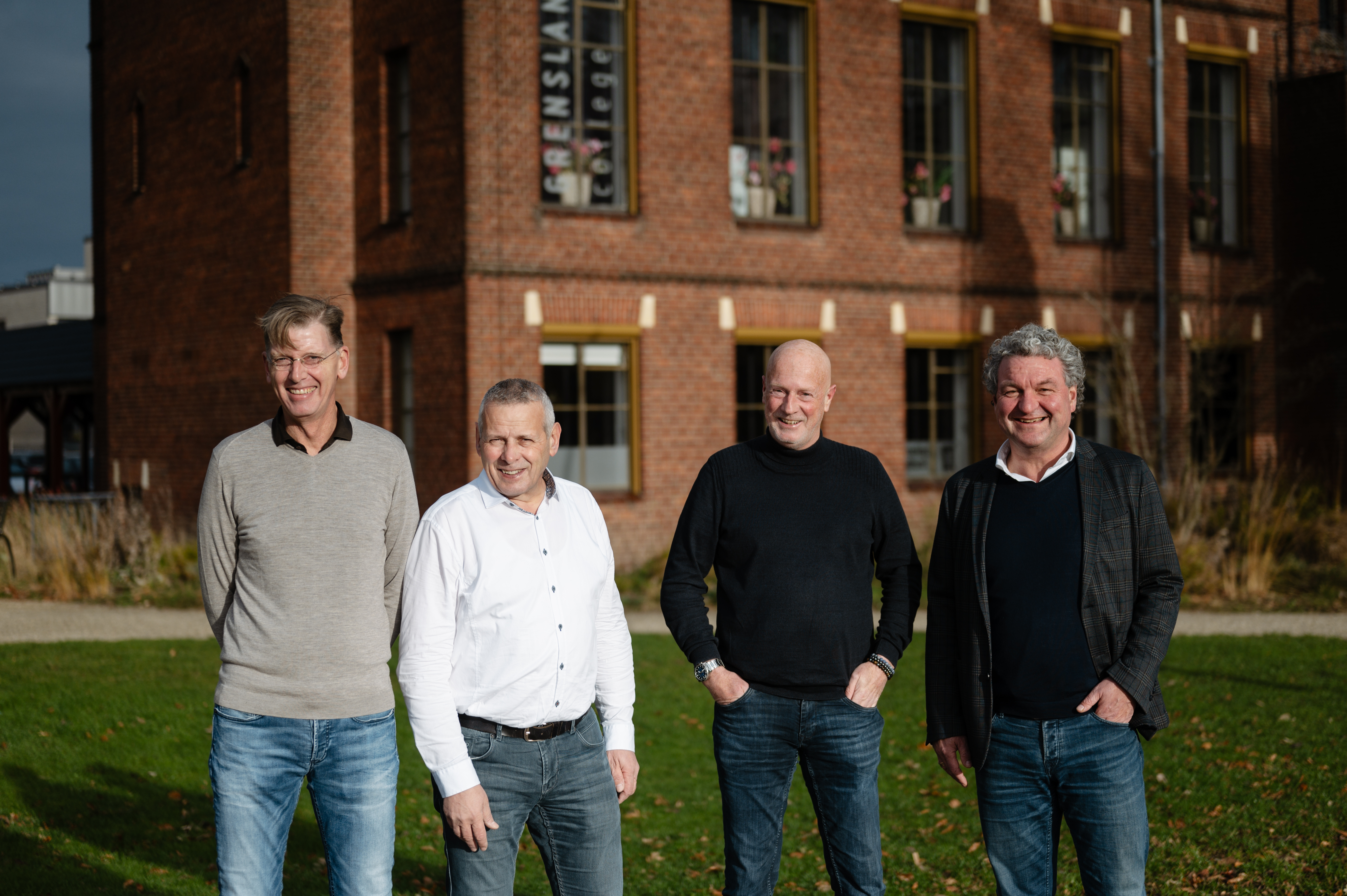 V l n r Jeroen Boesveld Eddy Wenneker Hans Gemmink en Rik Steentjes